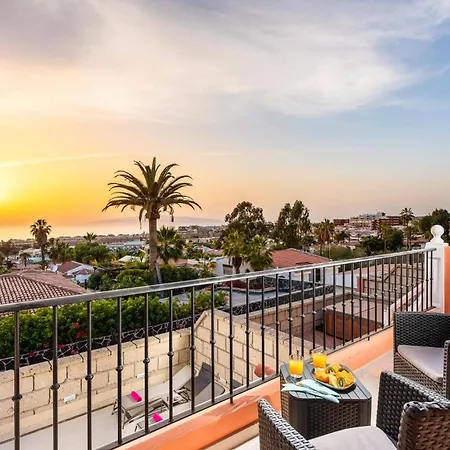 ヴィラ Isotta By *